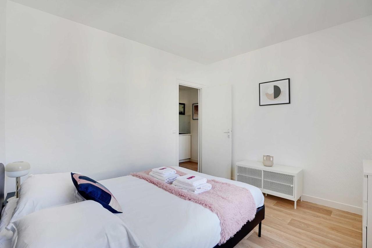 Modern - 2br-4p - Sacre-coeur Appartement